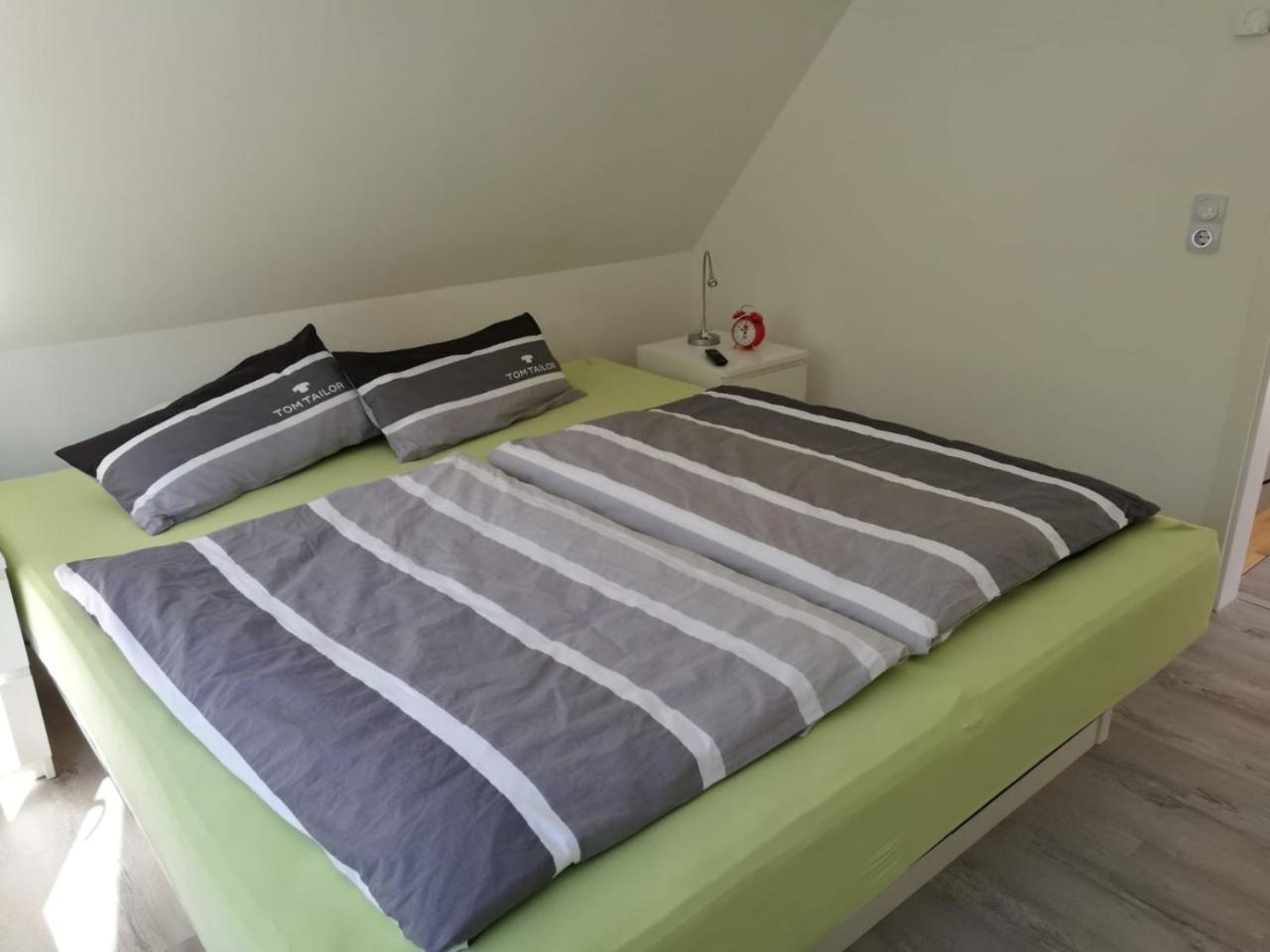 Ferienhaus Goermer Mit Wasserbett Schmölln Zewnętrze zdjęcie